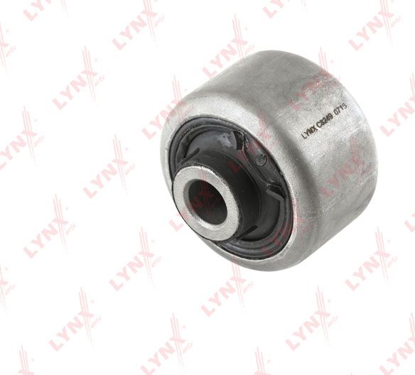 Сайлентблок переднего рычага подвески LYNXauto. Артикул C8249