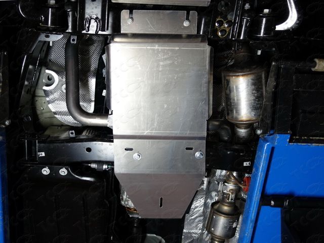 Защита алюминиевая ТСС (4 мм) для КПП и РК Land Rover Discovery IV 2015-2017. Артикул ZKTCC00179