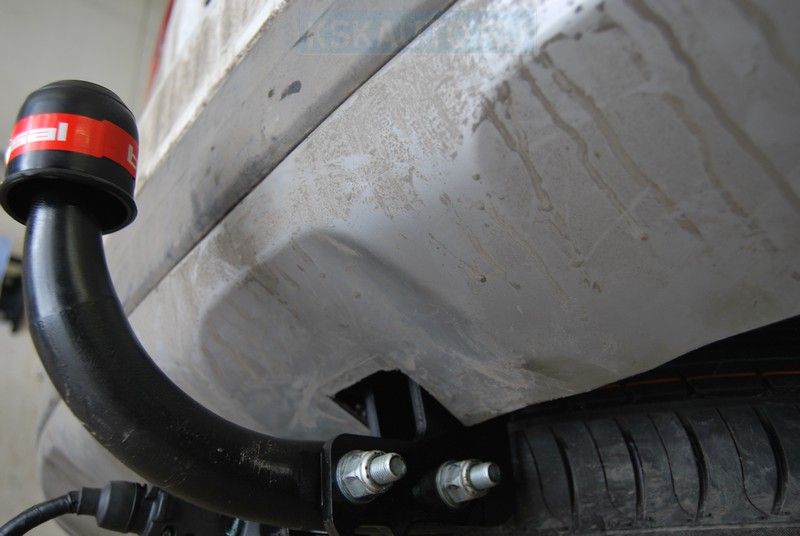 Фаркоп Oris (ранее Bosal) для Hyundai Santa Fe IV (одна выхлопная труба) 2018-2020. Артикул 6761-A