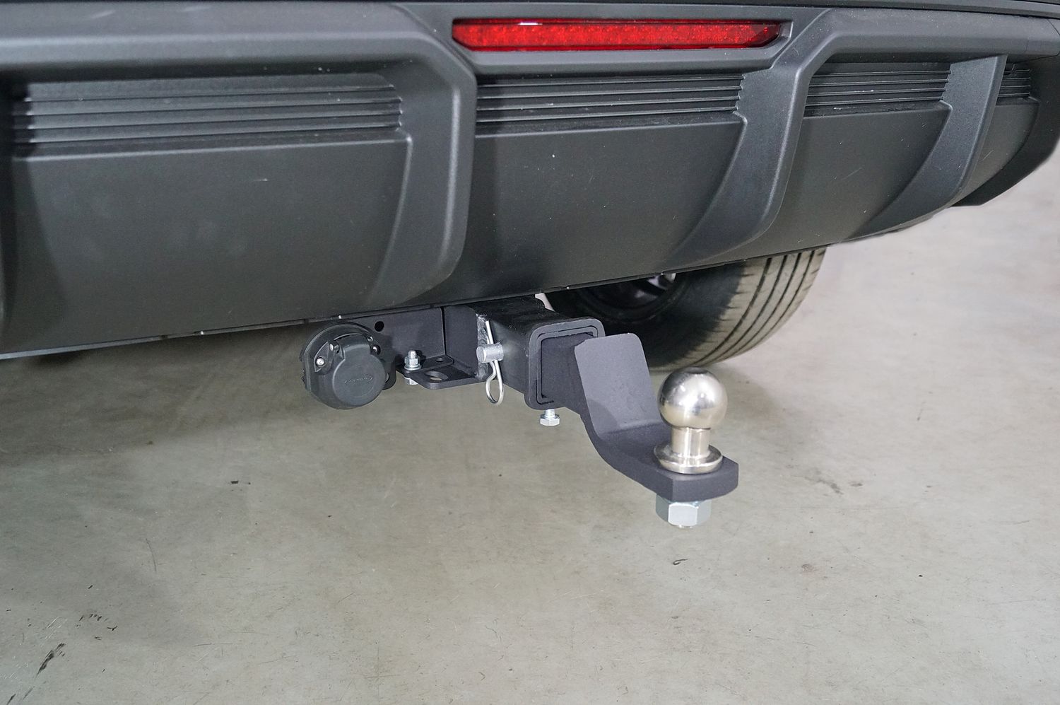 Фаркоп ТСС оцинкованный под американский квадрат для Haval F7 2019-2026. Артикул TCU00142