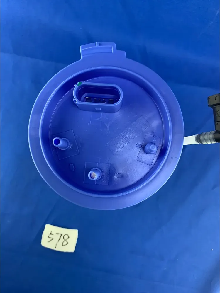 Бензонасос в сборе + датчик уровня топлива SKODA SUPERB (Deqst) Deqst. Артикул 106067