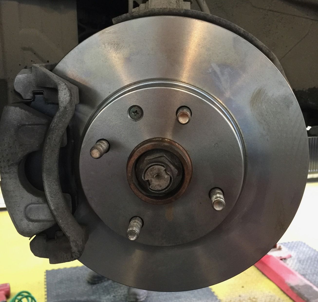 Тормозной диск Miles. Артикул K001192