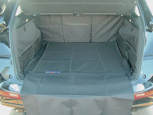 Защитный чехол AUTOSMSTUDIO "Maxi" в багажник автомобиля для Audi Q5 I 2008-2017, серый. Артикул TP-Q5-MAXI-GR