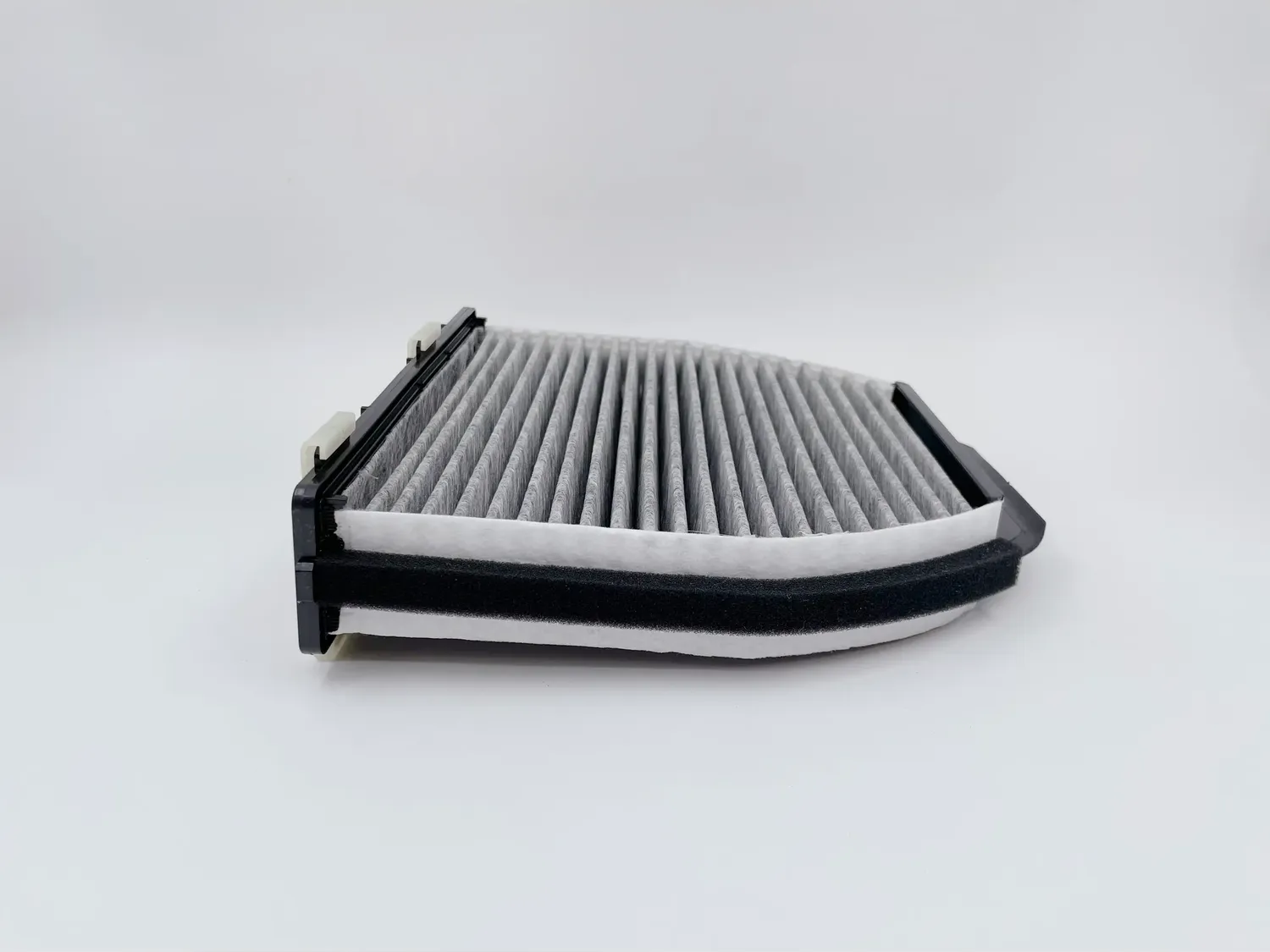 Фильтр салона угольный MERCEDES-BENZ C class 07-  E-class 09- (BIG Filter). Артикул gb-9952/c