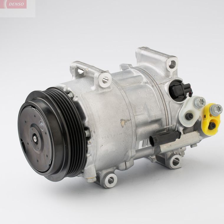 Компрессор кондиционера Denso. Артикул DCP17070