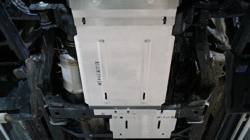 Защита алюминиевая ТСС (4 мм) для КПП JAC T9 4WD (дизель) 2024-2026. Артикул ZKTCC00713