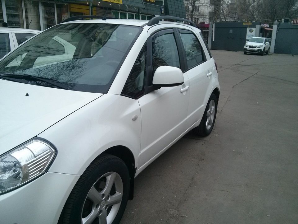 Дефлекторы Heko для окон Suzuki SX4 I xэтчбек 2006-2013. Артикул 28632