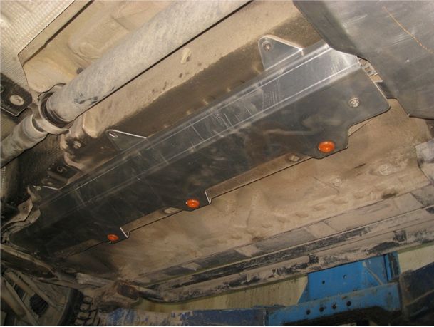 Защита алюминиевая Alfeco для топливопровода Renault Duster I 2012-2015. Артикул ALF.18.06 AL4