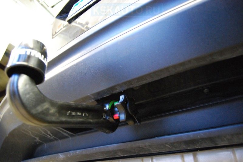 Фаркоп Westfalia (оригинал) для Volkswagen Touareg I (без зап.колеса) 2002-2009. Быстросъемный крюк. Артикул 321736600001