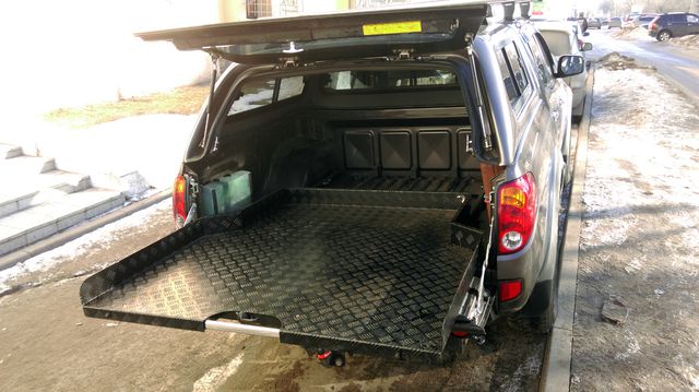 Платформа грузовая выкатная АВС-Дизайн для Mitsubishi L200 2005-2015 (двойная кабина, короткий кузов). Артикул CSMCCL200.01