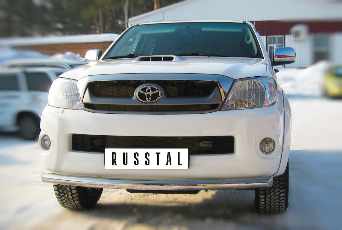 Защита RusStal переднего бампера d63 (дуга) для Toyota Hilux VII 2011-2015. Артикул TLZ-000001