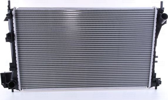 Радиатор охлаждения двигателя Nissens. Артикул 63022A