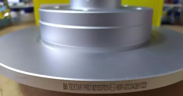 Тормозной диск Textar Pro задний для Renault Trafic II 2001-2014. Артикул 92153703