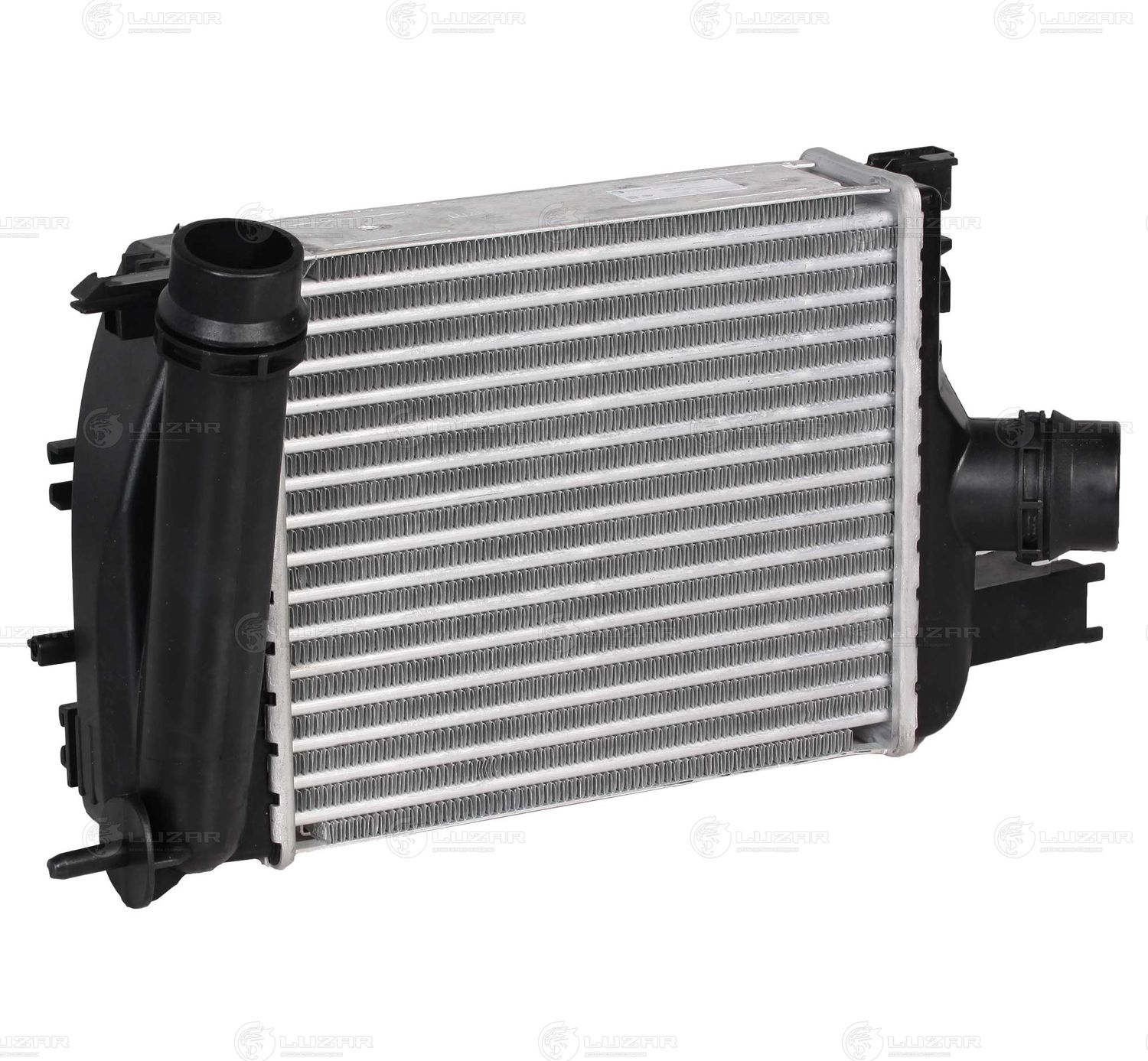 Интеркулер Luzar для Renault Duster I 2011-2020. Артикул LRIC 0902