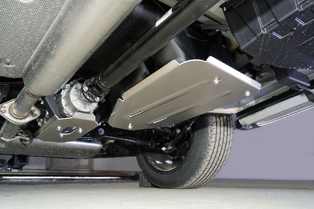 Защита алюминиевая ТСС (4 мм) для бака Changan UNI-K 2023-2026. Артикул ZKTCC00653